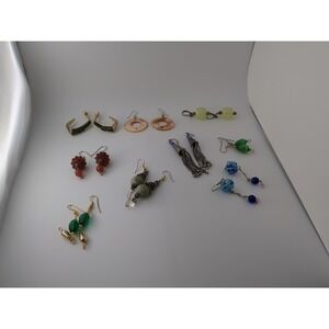 Lot Of 9 Assorted Earrings-Green‎ Blue Red mixed materials/stones